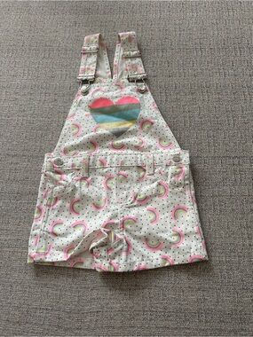 Colette Lilly Rainbow Heart Overall Shorts White Pink & Pastel Stripes. Size 3T